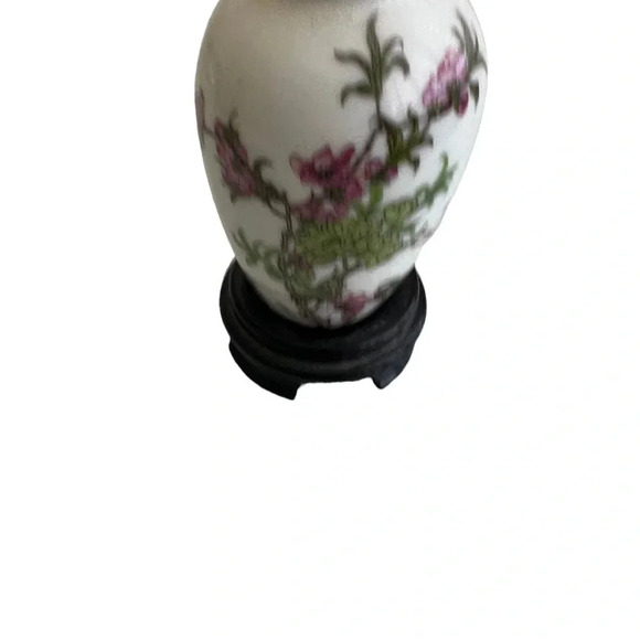 Vintage Asian Vase On Carved Wood Stand - Picture 4 of 4